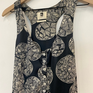 Quicksilver Serena Mitnik Miller silk mini dress women’s size small, euc‎